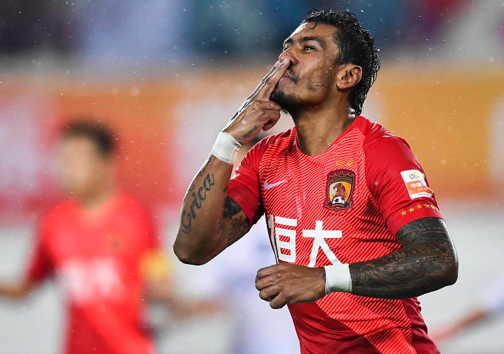 开云体育下载-包含恒大连胜后连败，争霸希望一瞥需要弹回的词条