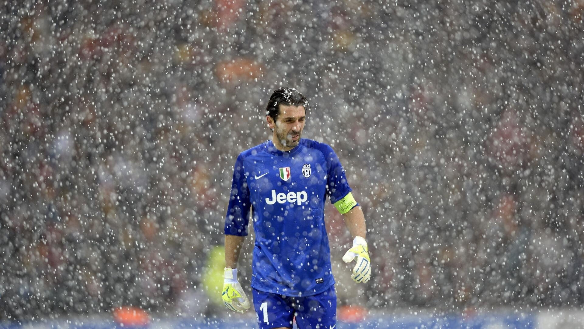 阿圭罗里程碑之夜，AC米兰生死战擒马赛续写欧冠传奇